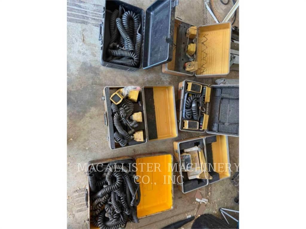 CAT AP1000B Asfalttikoneet