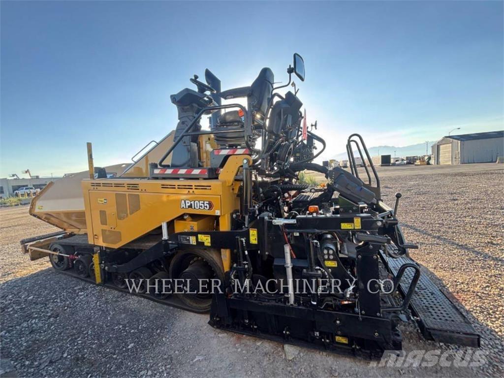 CAT AP1055 Asfalttikoneet