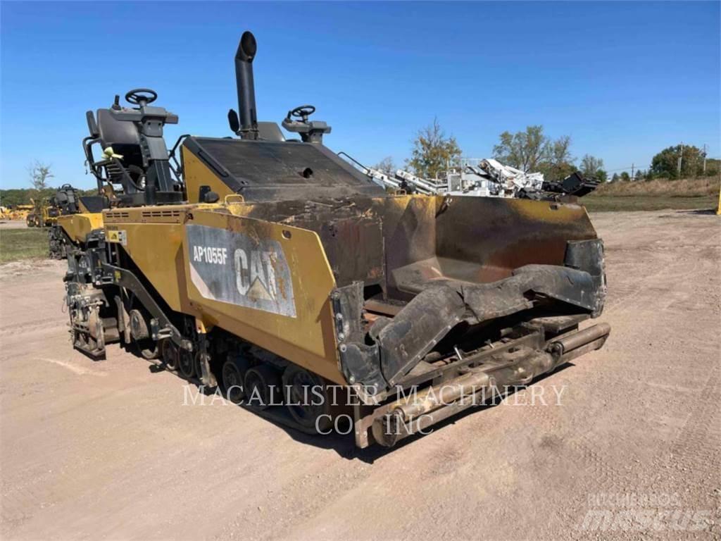 CAT AP1055F Asfalttikoneet