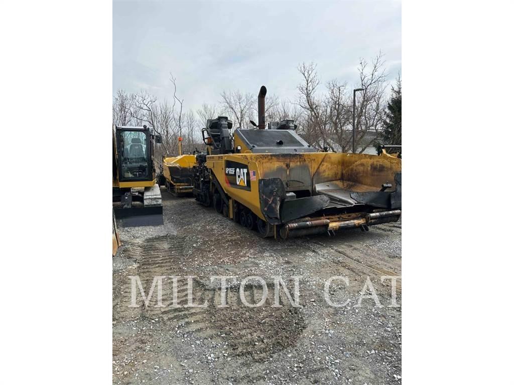 CAT AP1055F Asfalttikoneet
