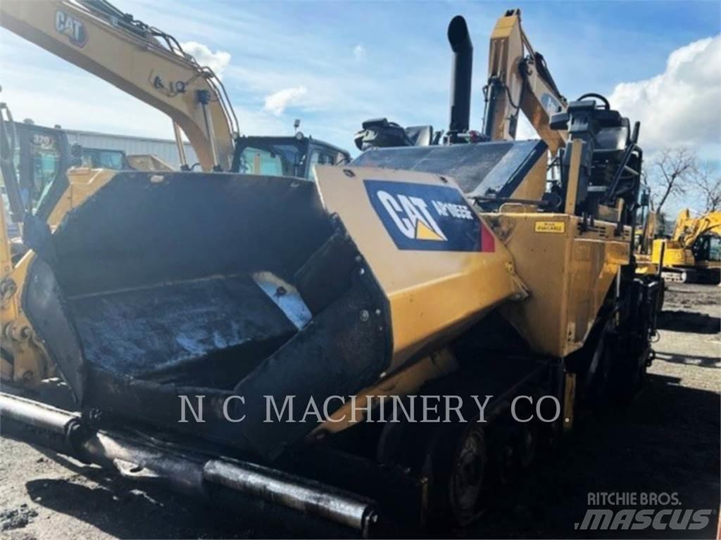 CAT AP1055F Asfalttikoneet