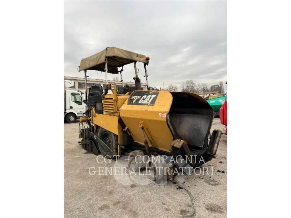 CAT AP300 Asfalttikoneet