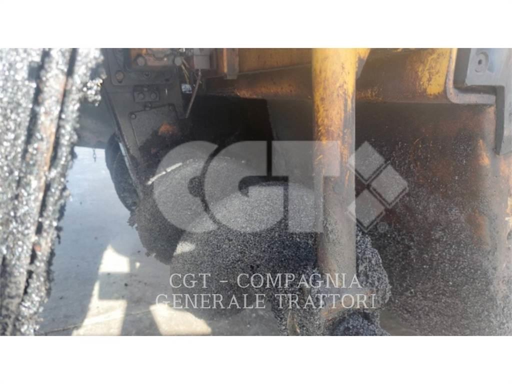 CAT AP300D Asfalttikoneet