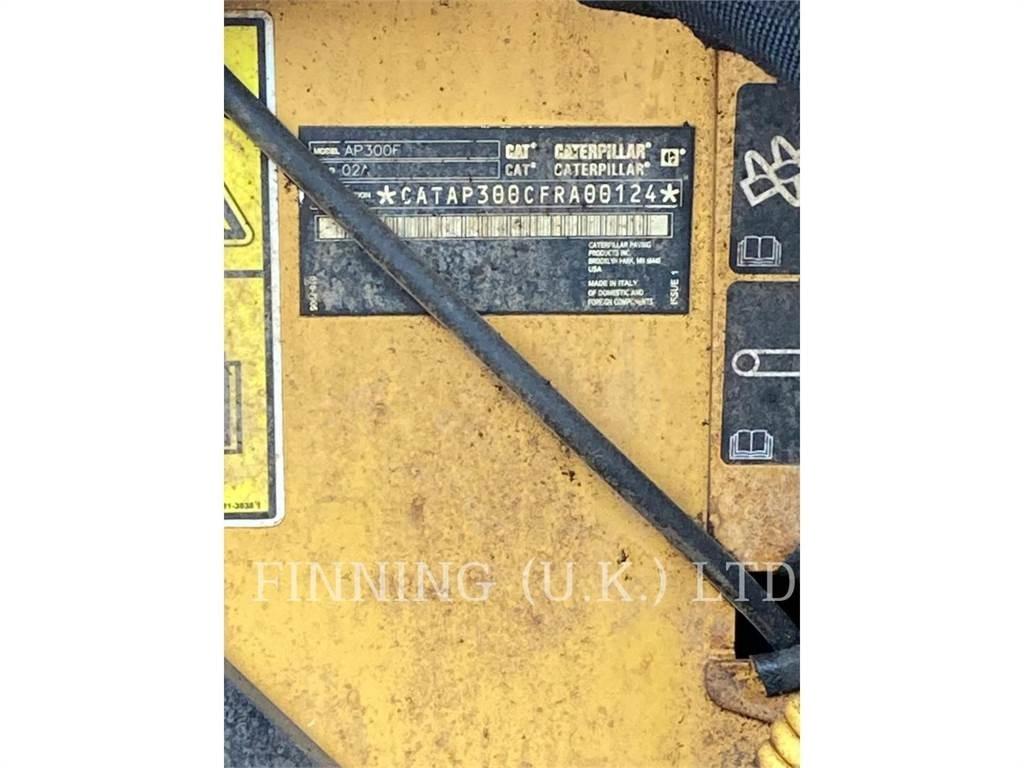 CAT AP300F Asfalttikoneet