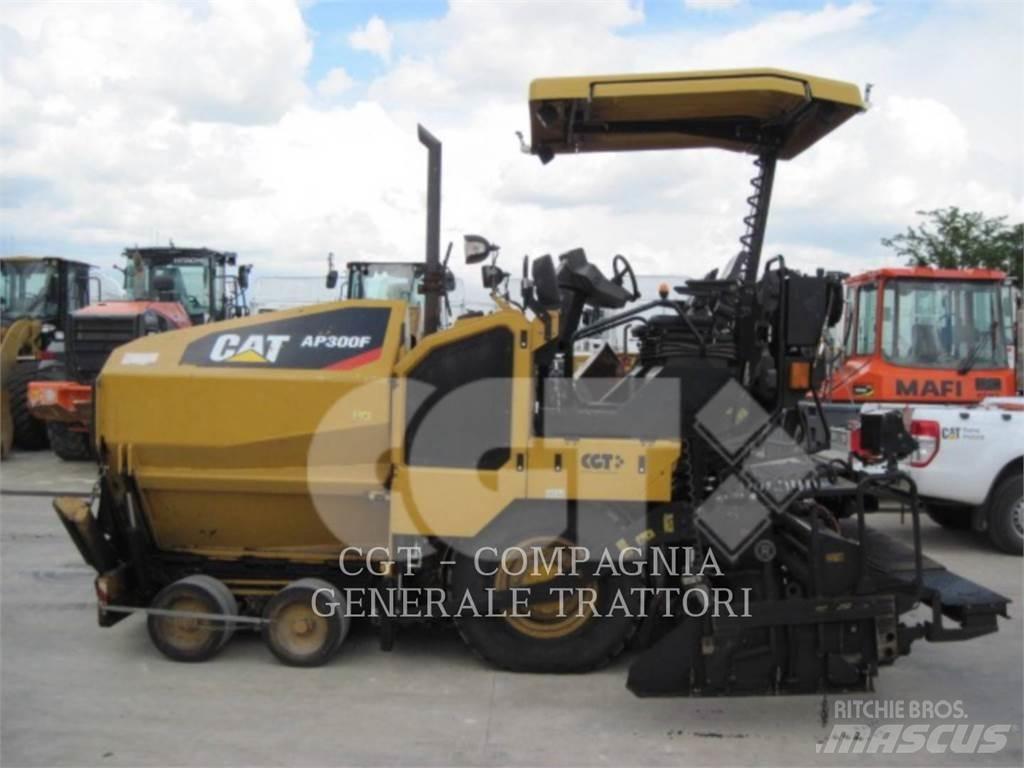 CAT AP300F Asfalttikoneet