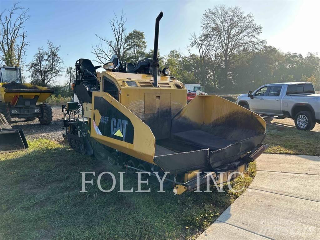 CAT AP355F Asfalttikoneet