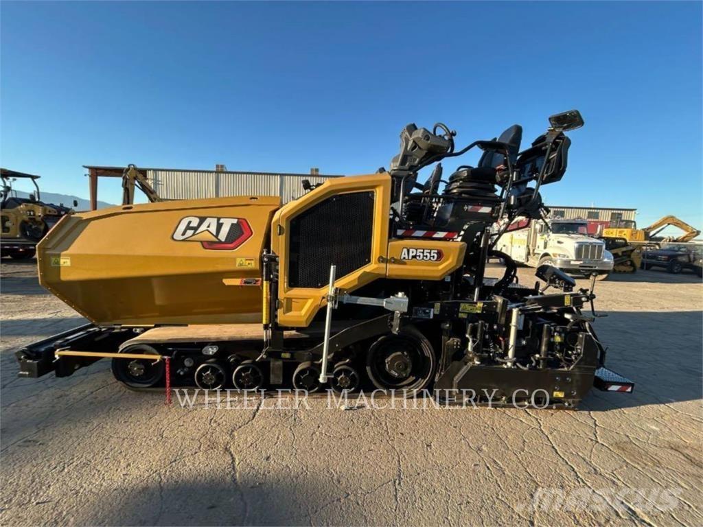 CAT AP555 Asfalttikoneet