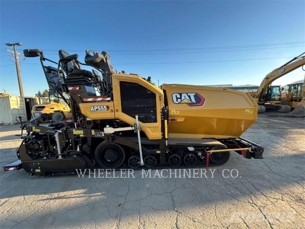 CAT AP555 Asfalttikoneet