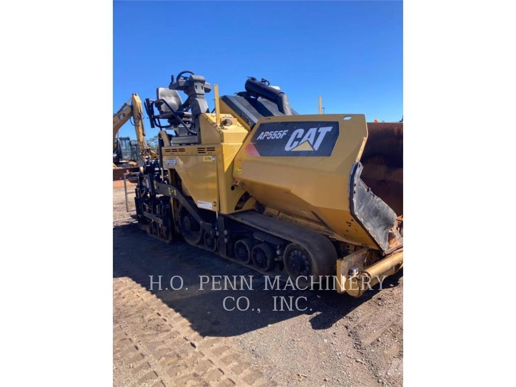 CAT AP555F Asfalttikoneet