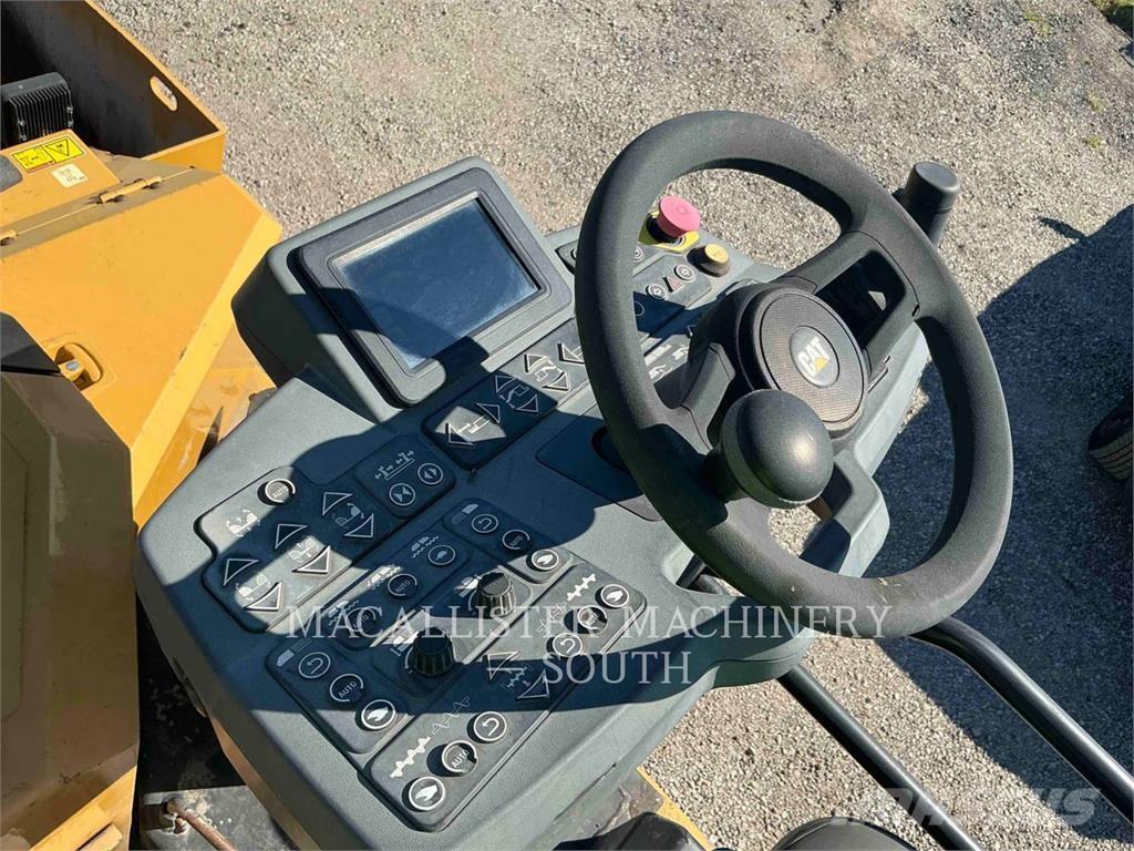 CAT AP555F Asfalttikoneet