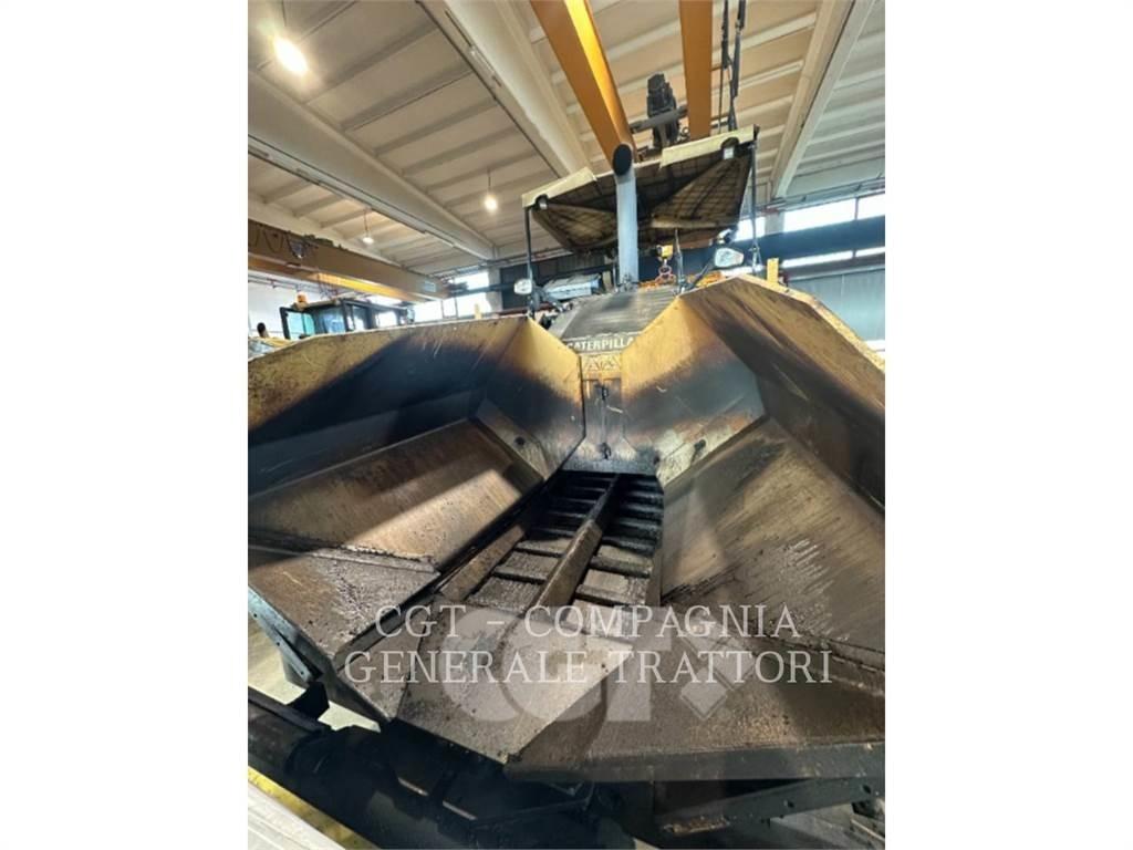 CAT AP600D Asfalttikoneet