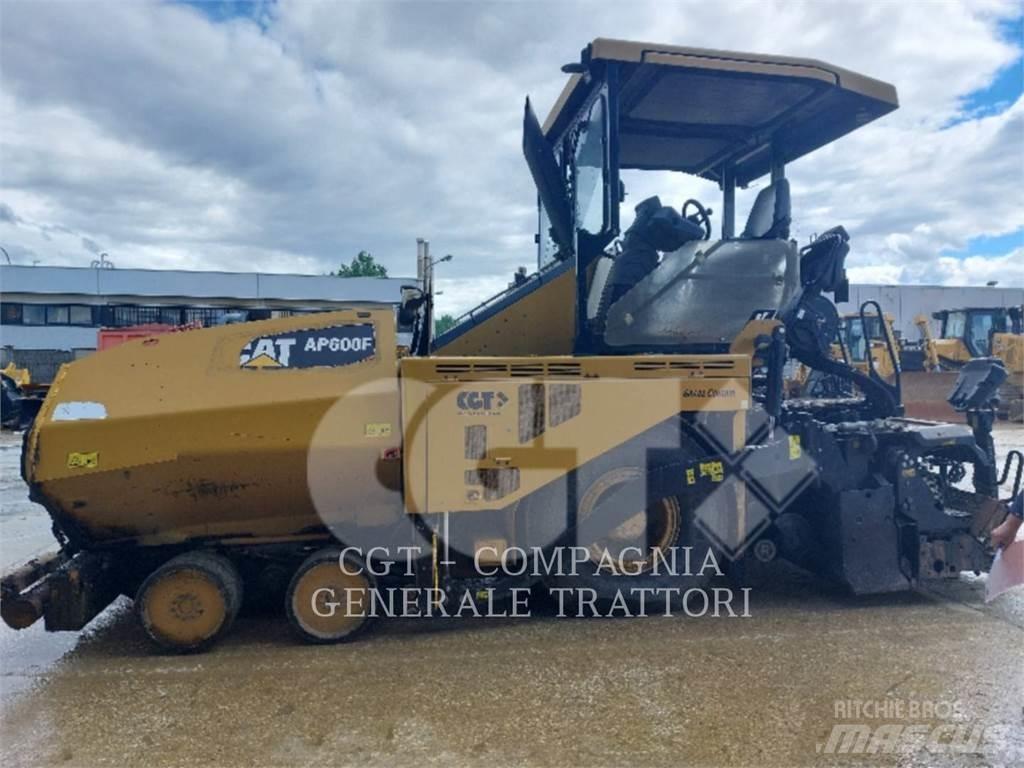 CAT AP600F Asfalttikoneet