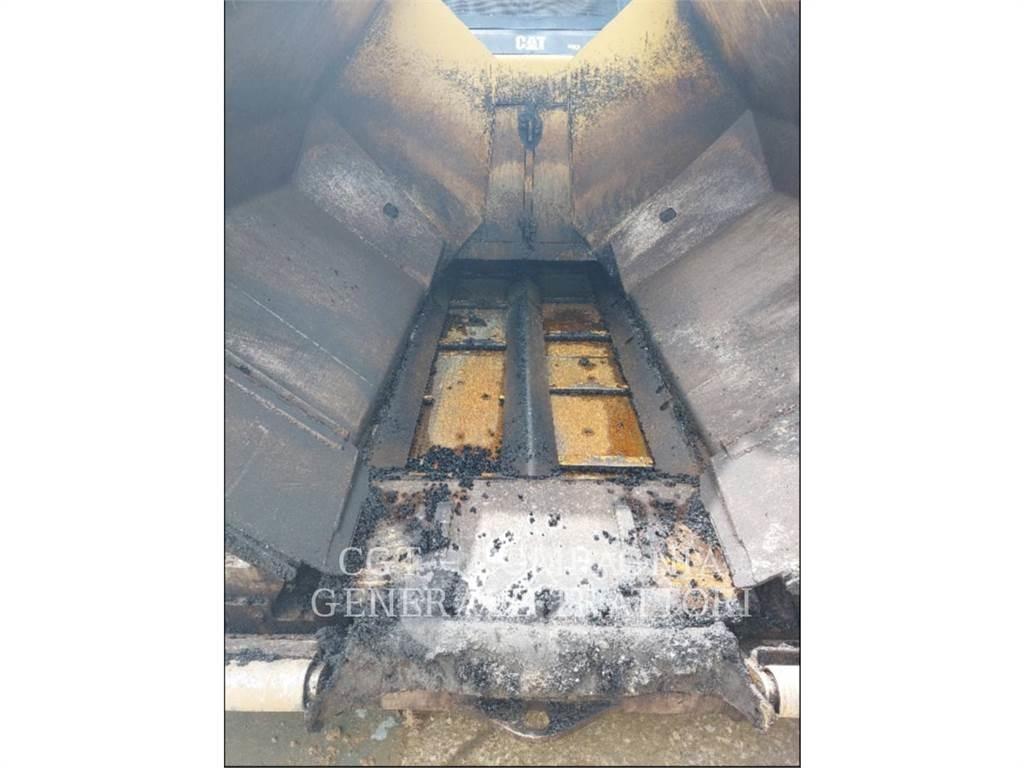 CAT AP600F Asfalttikoneet