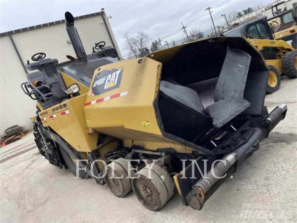 CAT AP600F Asfalttikoneet