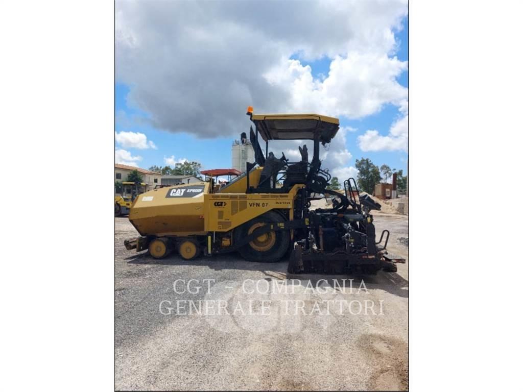 CAT AP600F Asfalttikoneet