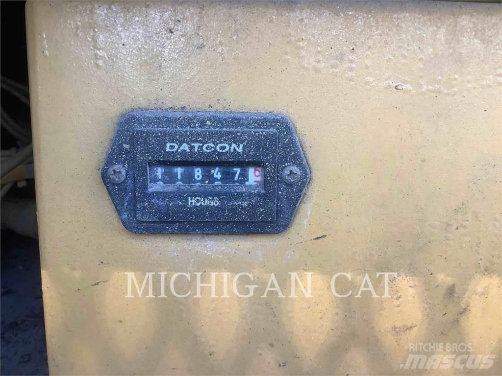 CAT AP650B Asfalttikoneet