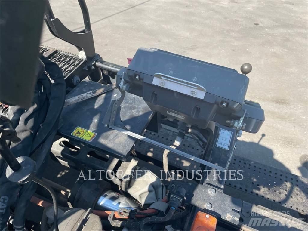 CAT AP655F Asfalttikoneet