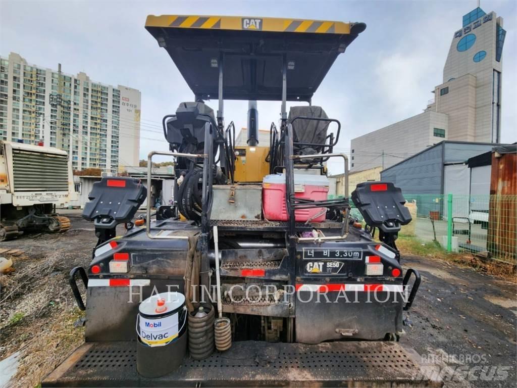 CAT AP655F Asfalttikoneet