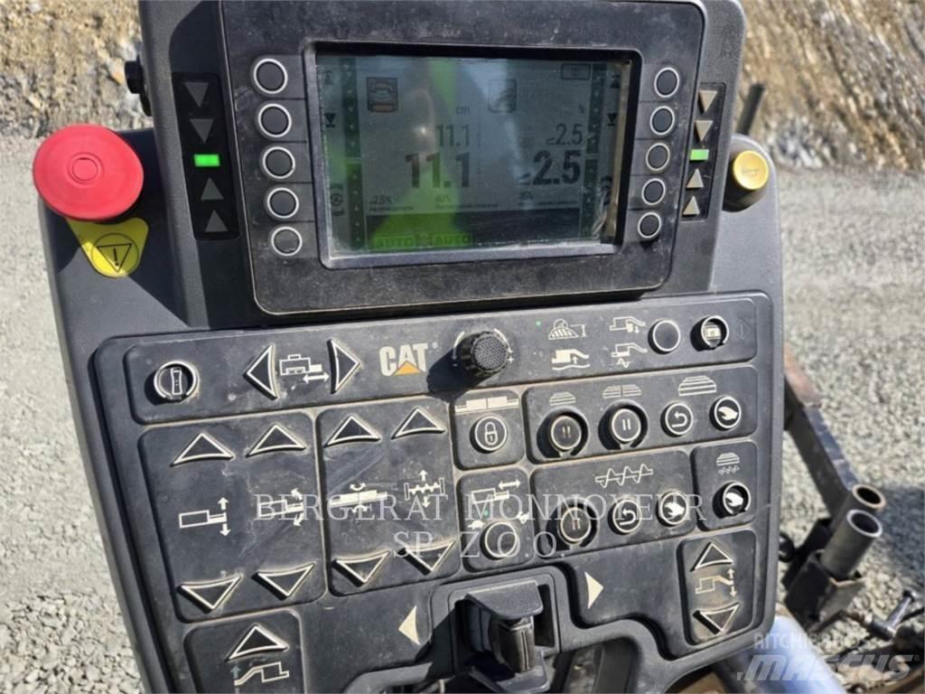 CAT AP655F Asfalttikoneet
