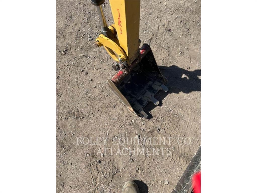 CAT BK300P14 Telakaivukoneet