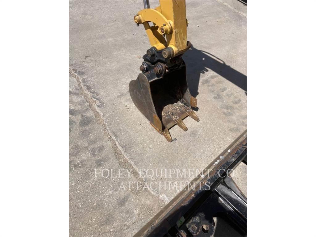 CAT BK302P18 Telakaivukoneet