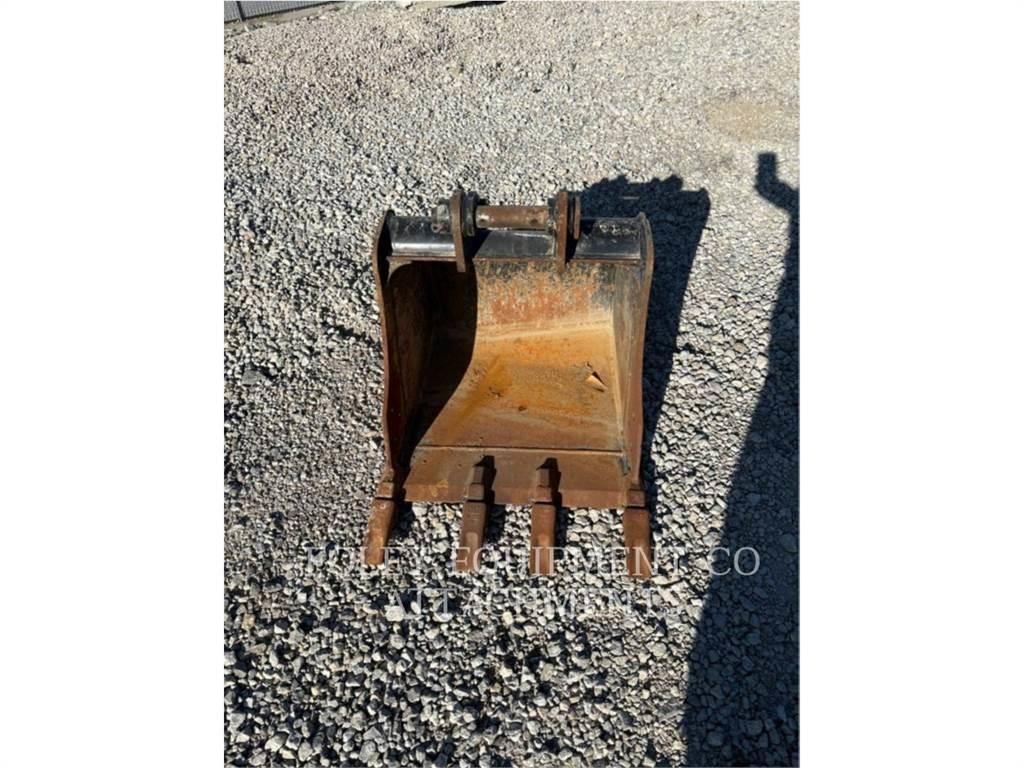 CAT BK303P24 Telakaivukoneet
