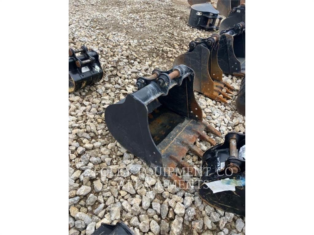 CAT BK303P32 Telakaivukoneet