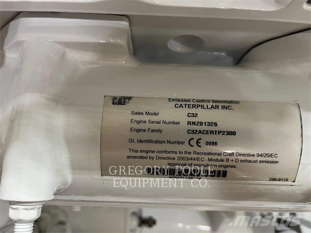 CAT C32 Laivojen apumoottorit