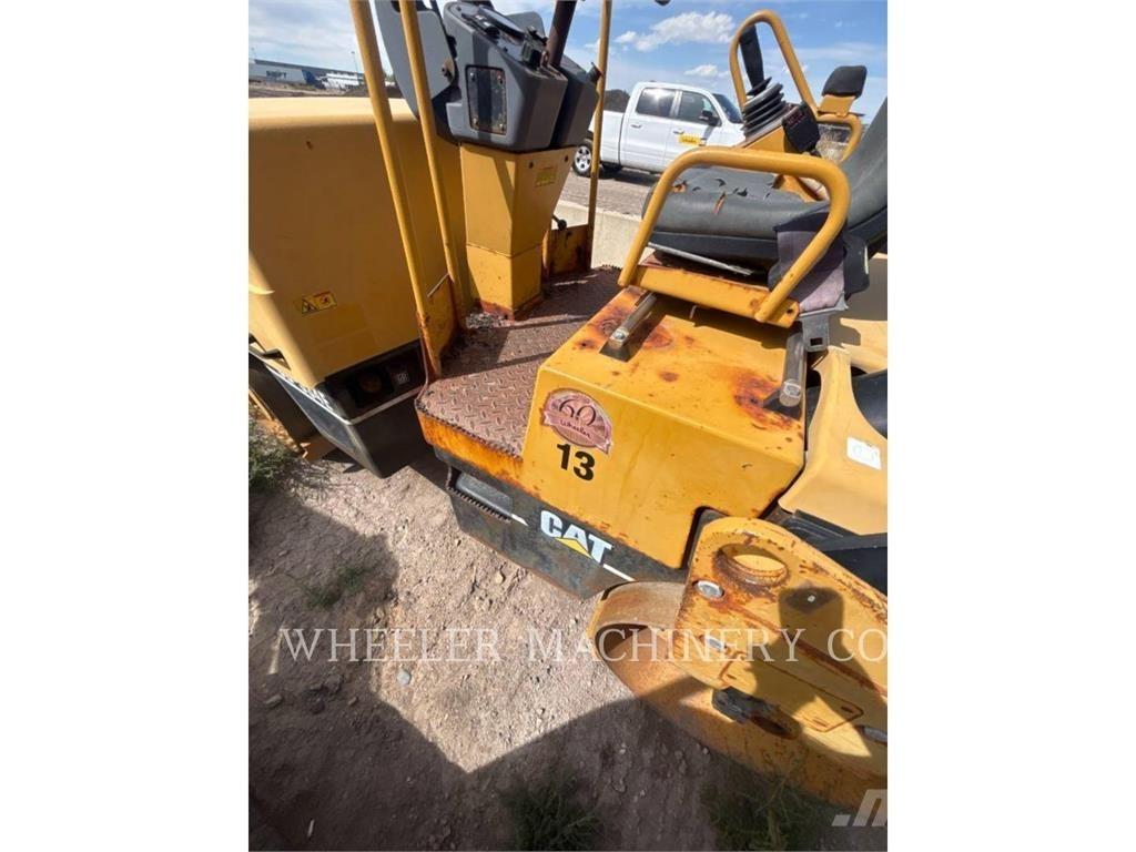 CAT CB-334E Yhdistelmäjyrät