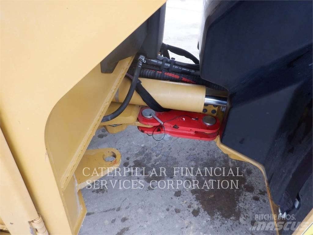 CAT CB10 Tandemjyrät