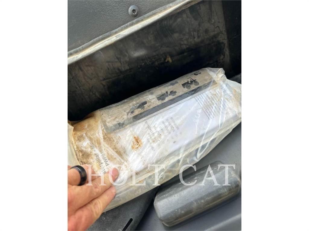CAT CB13 Yksivalssijyrät