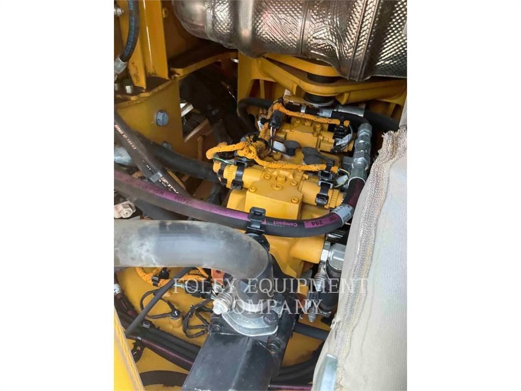 CAT CB15 Tiivistyskoneet