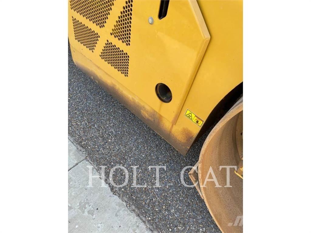 CAT CB15 Yksivalssijyrät