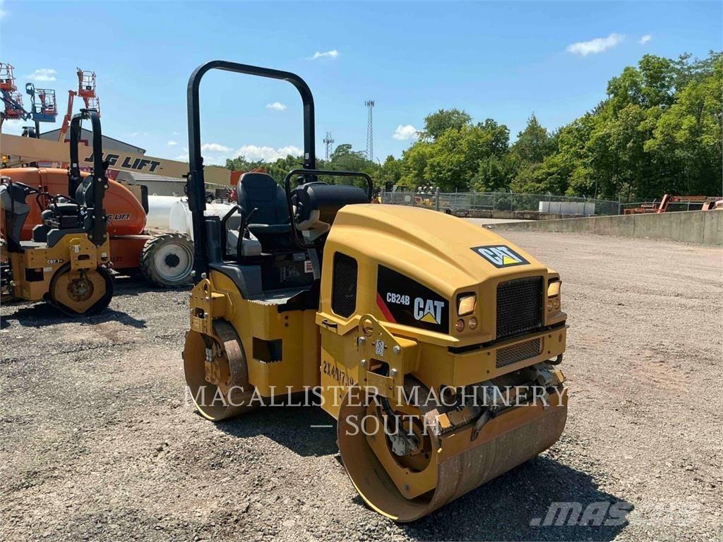CAT CB24B Tandemjyrät