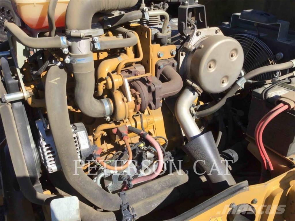 CAT CB24B Tandemjyrät