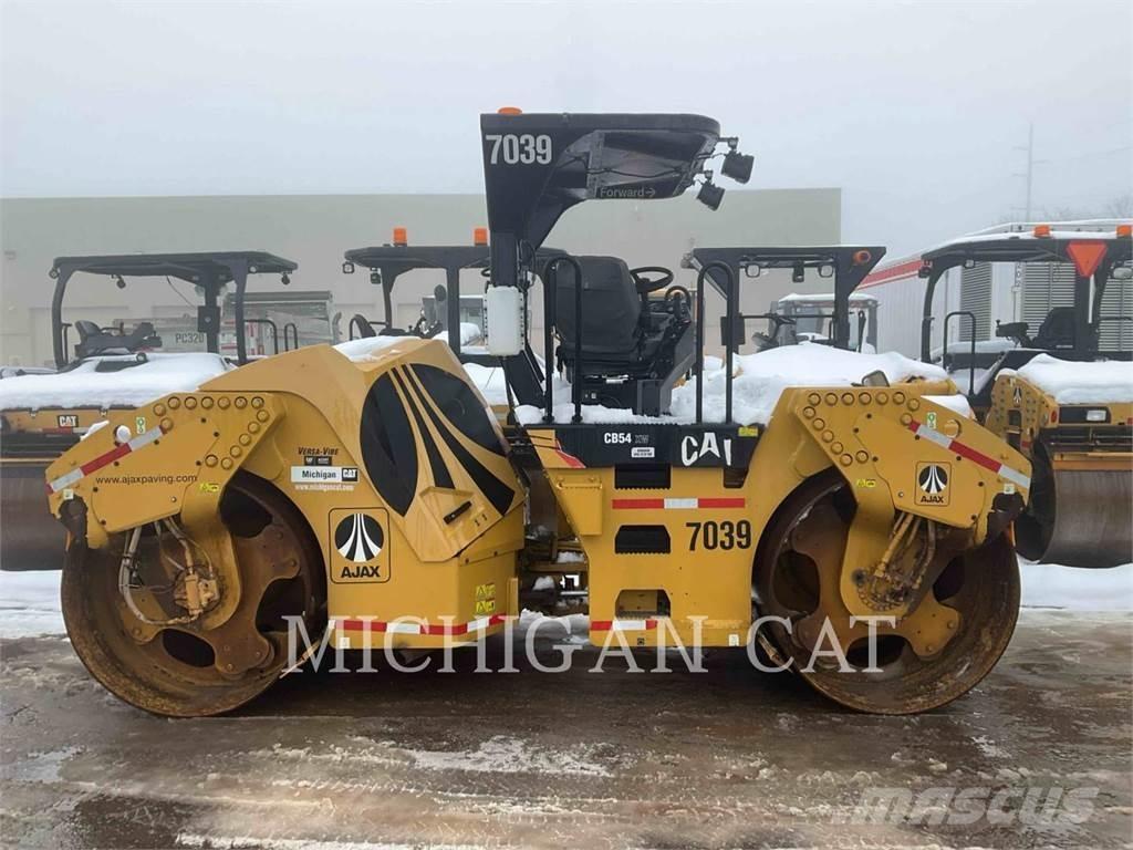 CAT CB54 XW Tandemjyrät