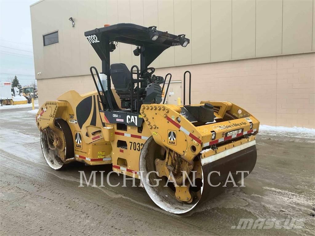 CAT CB54 XW Tandemjyrät