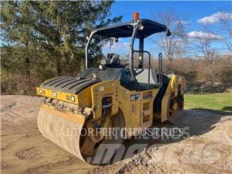CAT CB54B Tandemjyrät