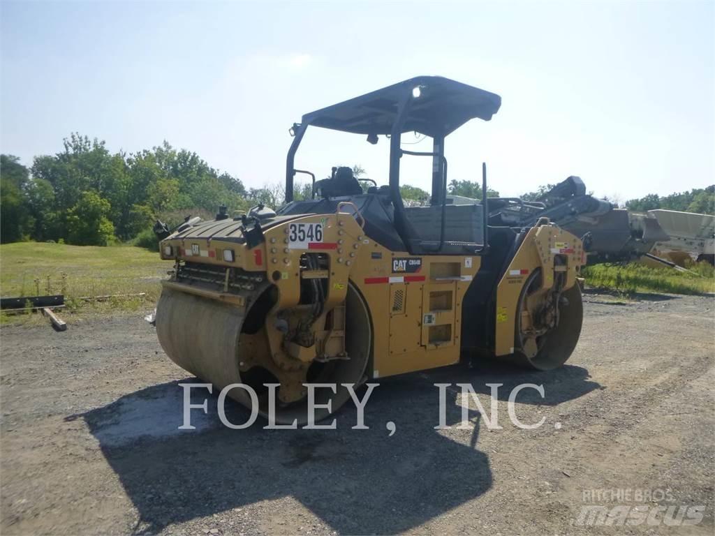 CAT CB64B Tandemjyrät