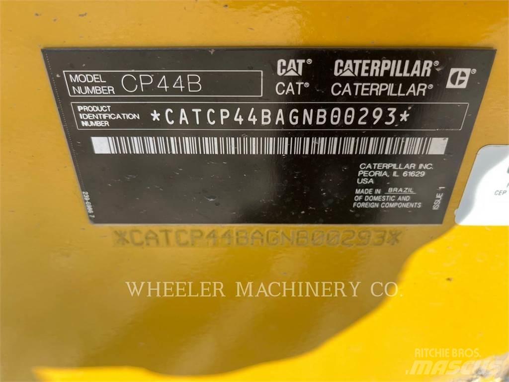 CAT CP44B Yksivalssijyrät