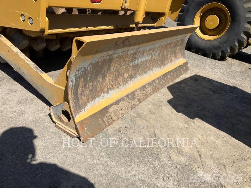 CAT CP56B Yksivalssijyrät