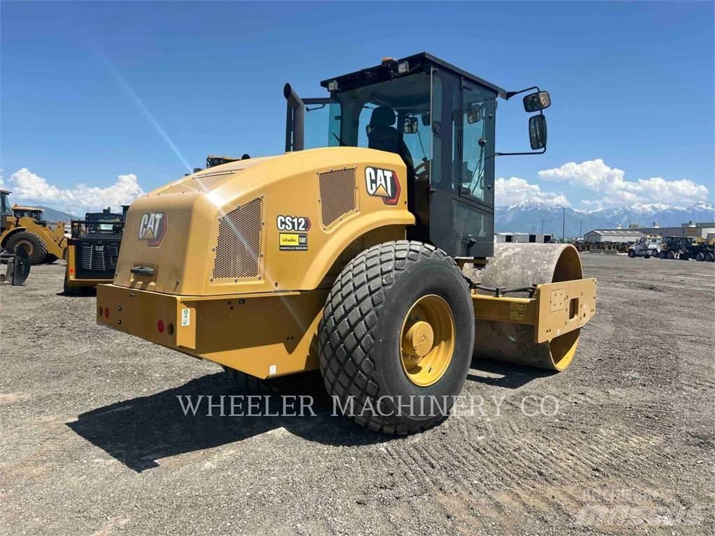 CAT CS12 Yksivalssijyrät