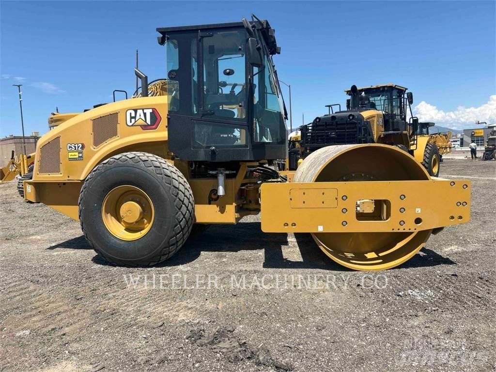 CAT CS12 Yksivalssijyrät