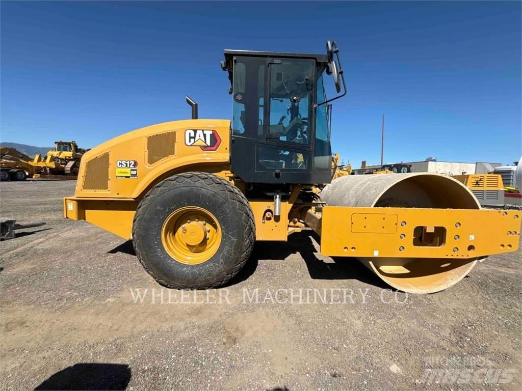 CAT CS12 Yksivalssijyrät
