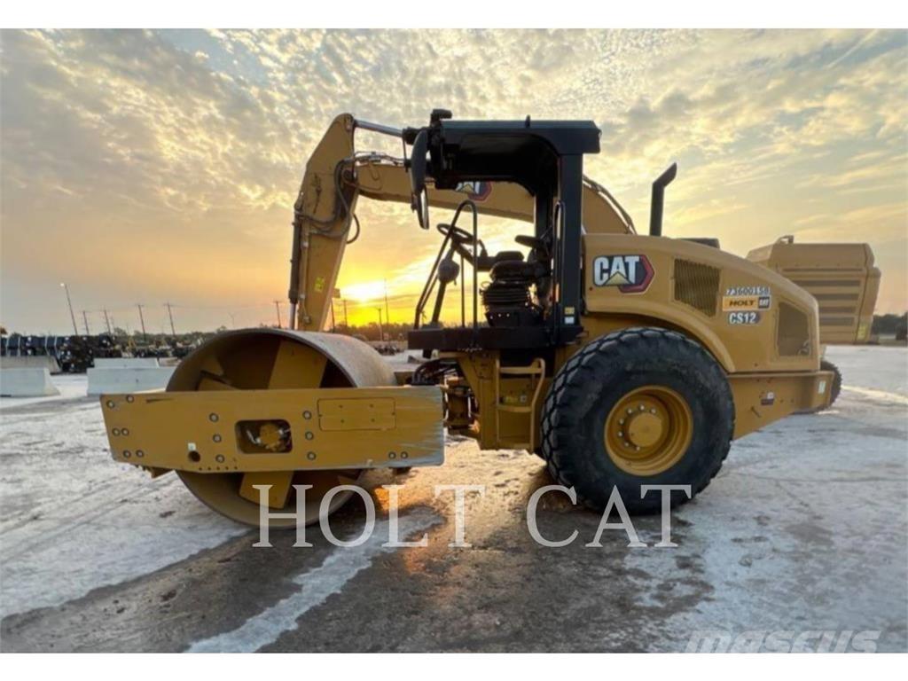 CAT CS12 Yksivalssijyrät