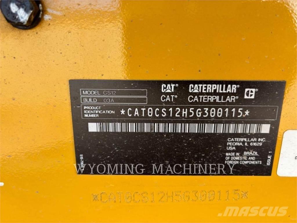 CAT CS12 Bitumin levittäjät
