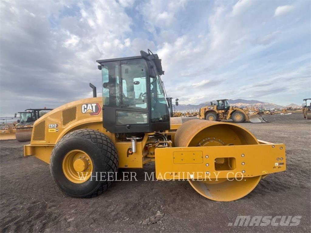 CAT CS12 Yksivalssijyrät