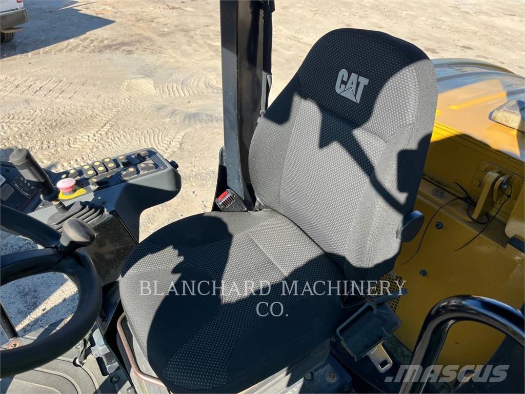 CAT CS44B Yksivalssijyrät