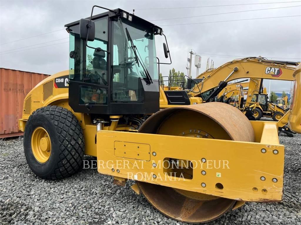 CAT CS64B Yksivalssijyrät