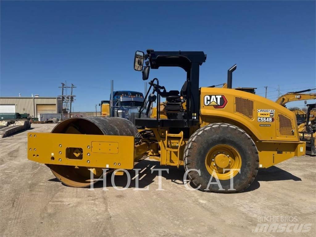 CAT CS64B Yksivalssijyrät